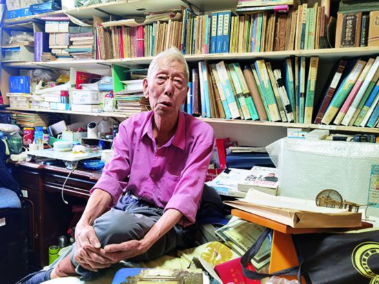 1書房中的韓寶林.jpg